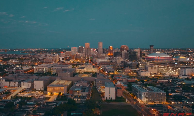 Aerial view of a New Orleans' cityscape at dusk